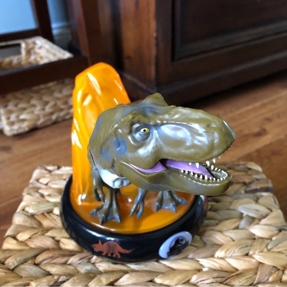 Jurassic World push button timer night light - Picture 5 of 6